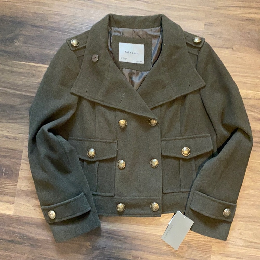 Beautiful ZARA coat/Zara Basic/New.